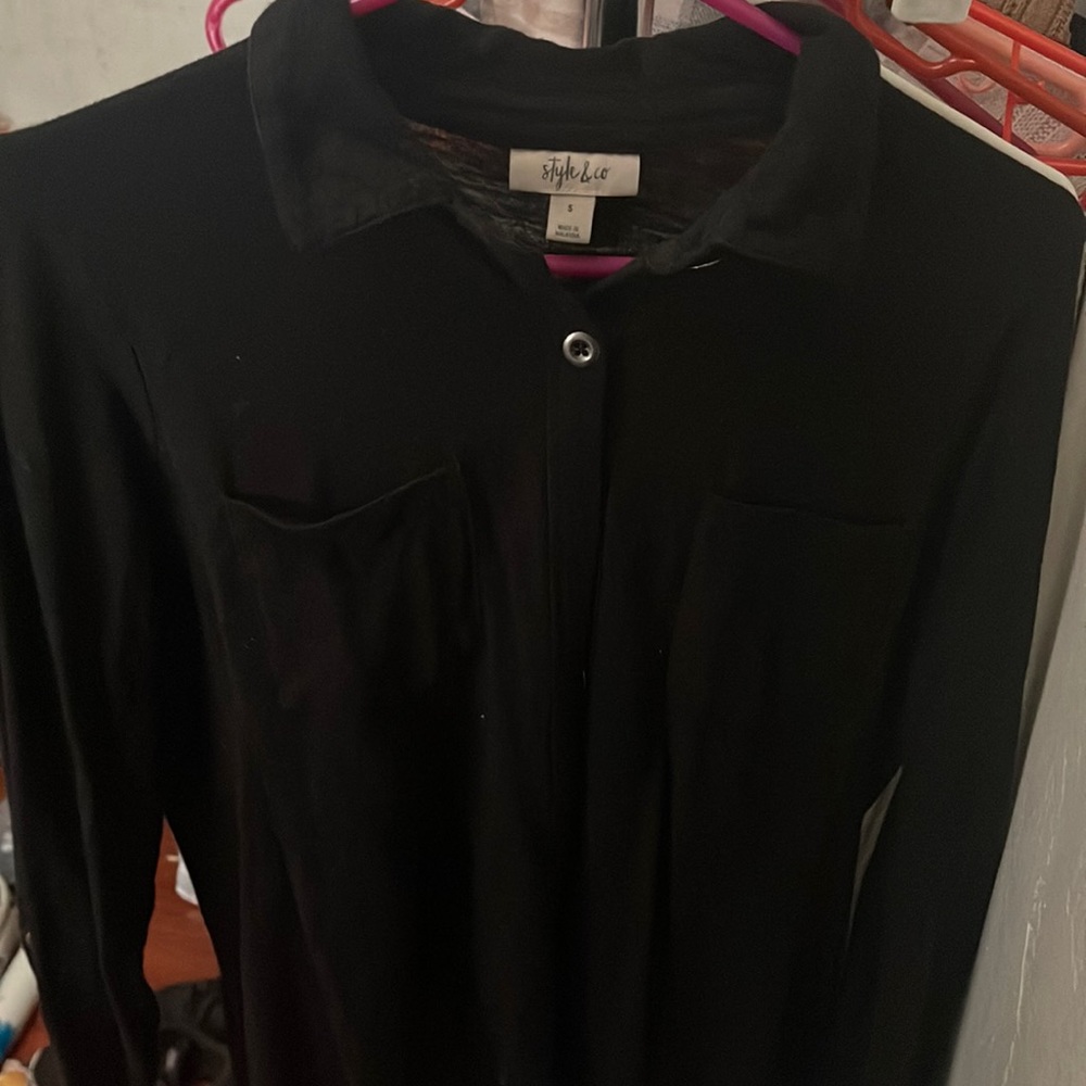 Black collar shirt